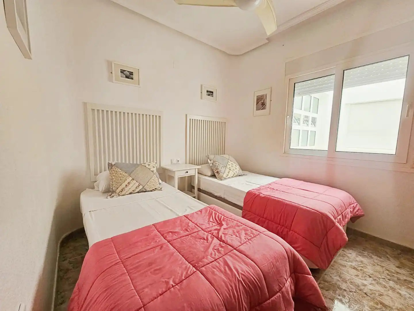 Dormitori de Apartament en venda en Orihuela amb Aire condicionat, Terrassa i Piscina