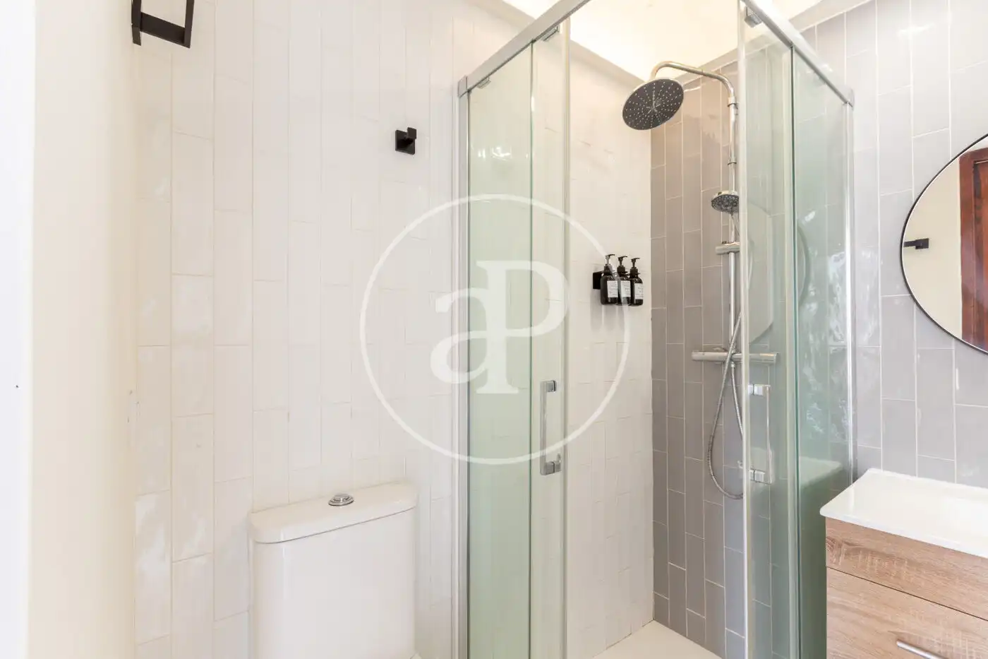 Baño de Piso en venta en Valencia con Aire acondicionado, Calefacción y Amueblado