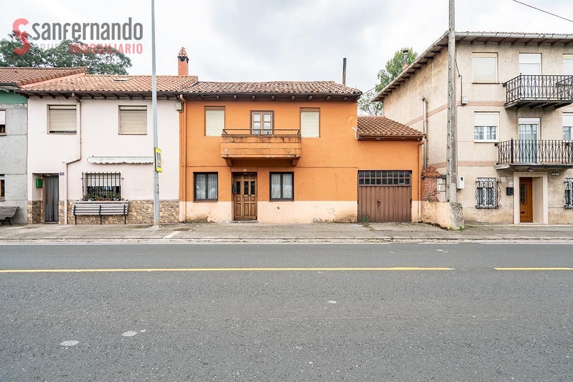 Exterior view of Single-family semi-detached for sale in Medio Cudeyo  with Private garden and Balcony