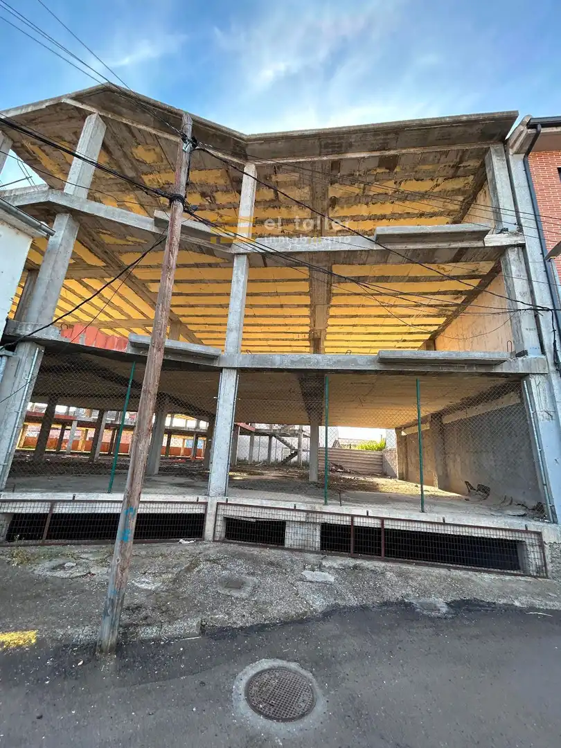 Vista exterior de Casa adosada en venda en Calvarrasa de Abajo