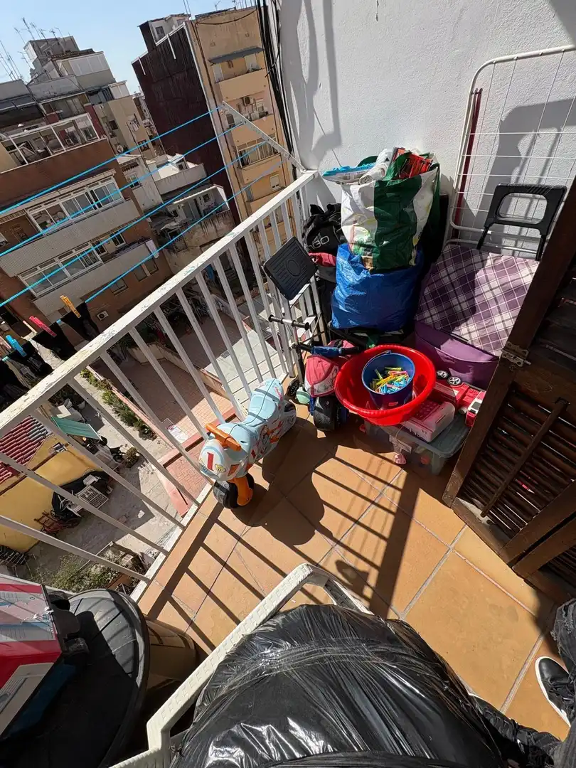 Terraza de Piso en venta en L'Hospitalet de Llobregat con Balcón