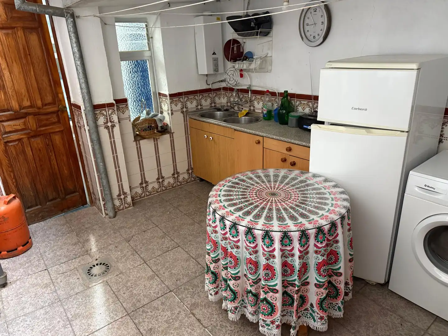 Kitchen of Flat for sale in Candeleda  with Air Conditioner and Furnished