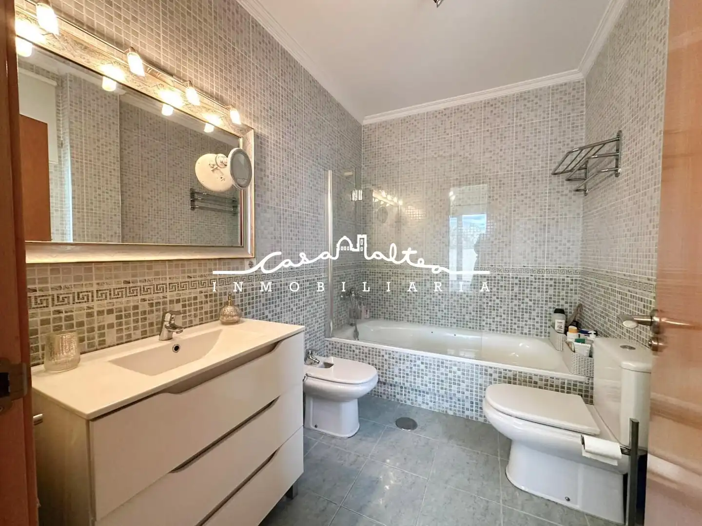 Baño de Casa o chalet en venta en L'Alfàs del Pi con Aire acondicionado, Jardín privado y Terraza
