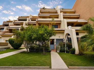 Ground floor for sale in Calle Calle Montepino Sur