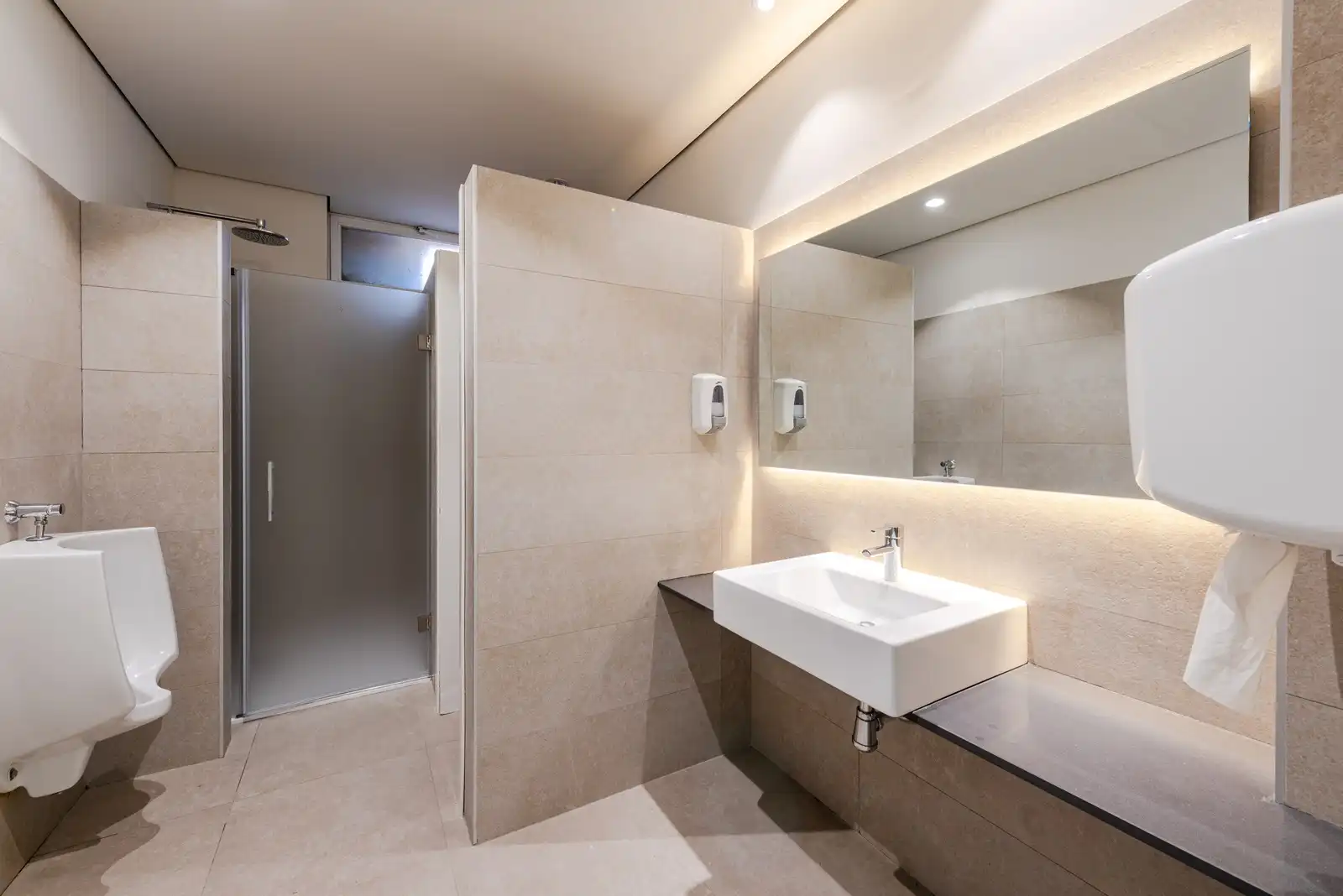 Baño de Piso de alquiler en Madrid con Trastero