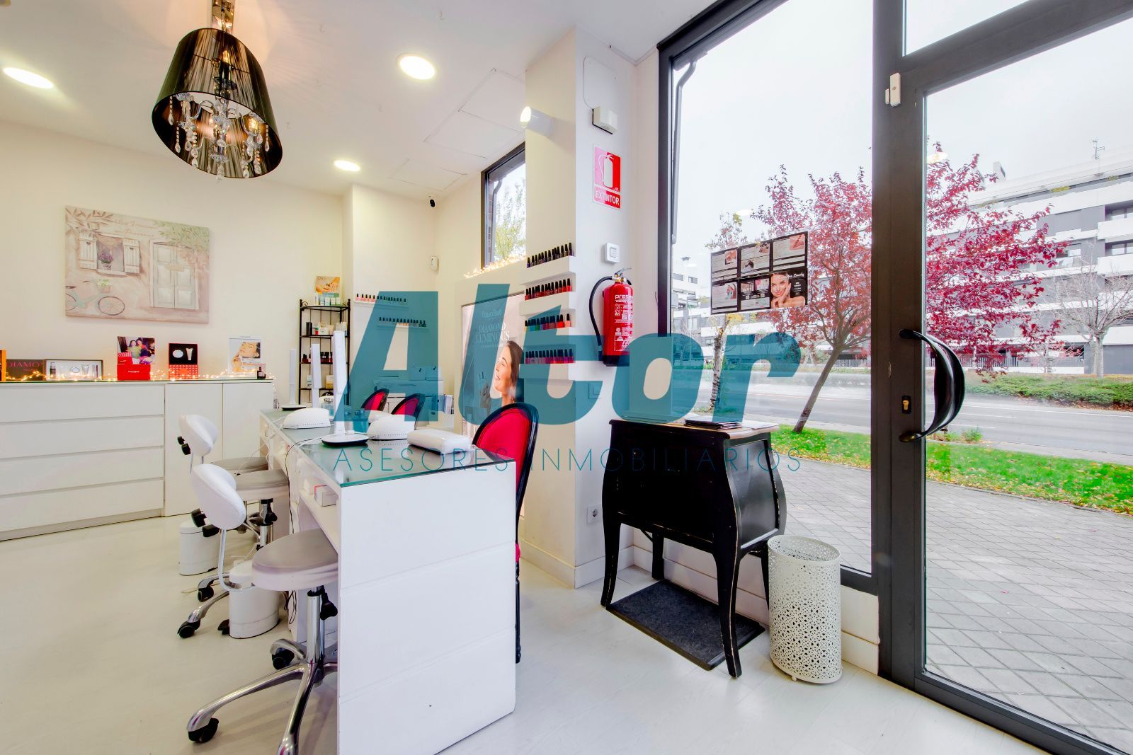Premises for sale in  Madrid Capital  with Air Conditioner and Alarm