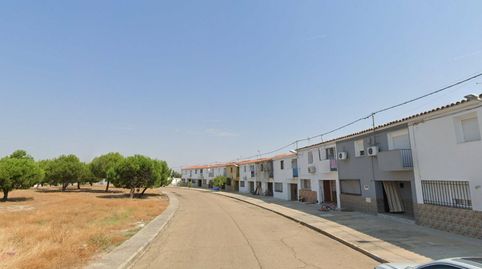 Foto 2 de Casa adosada en venta en Del Sol, Miajadas, Cáceres