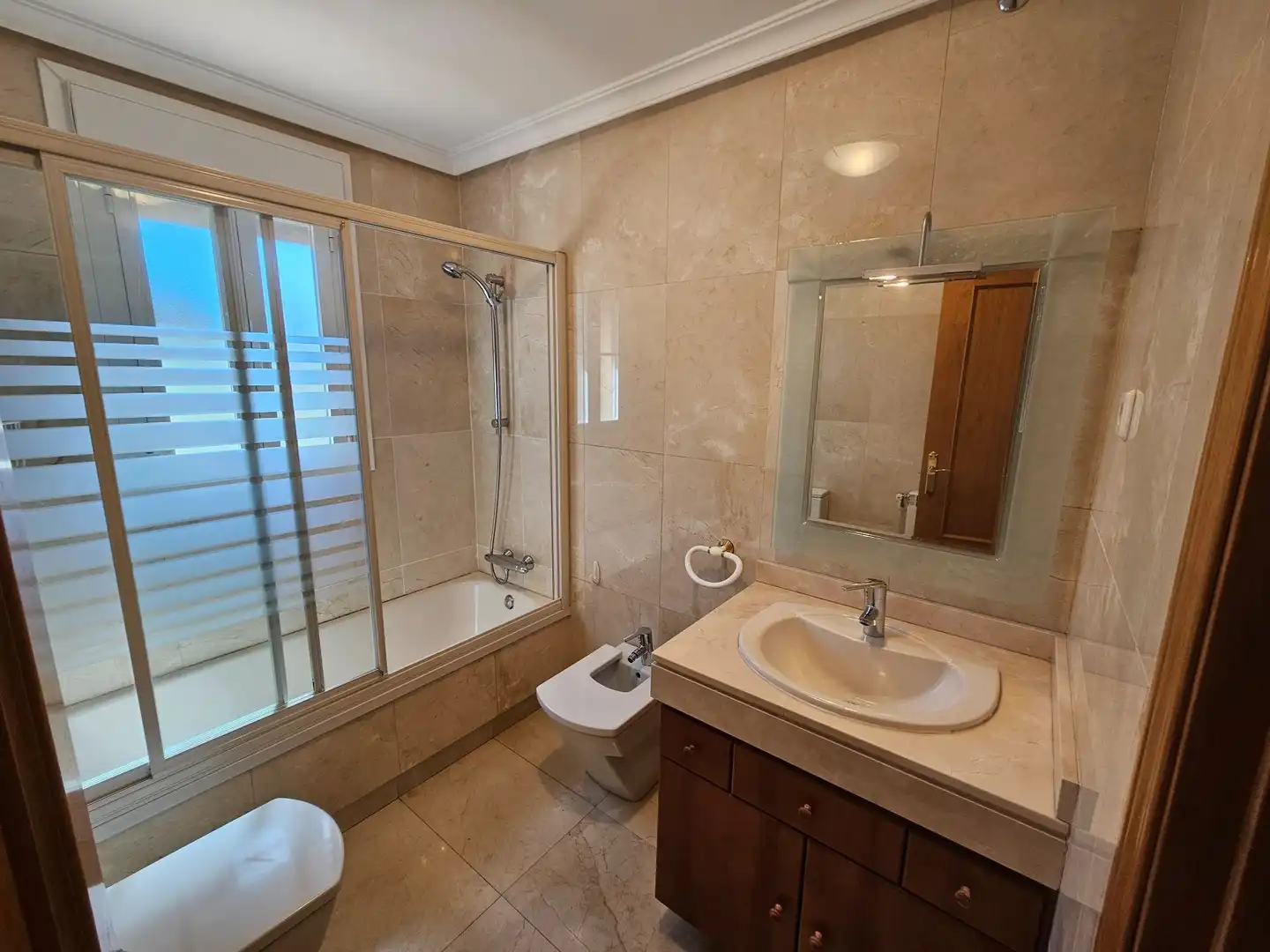 Bathroom of Houses for rent in Valdemorillo  with Air Conditioner, Heating and Private garden