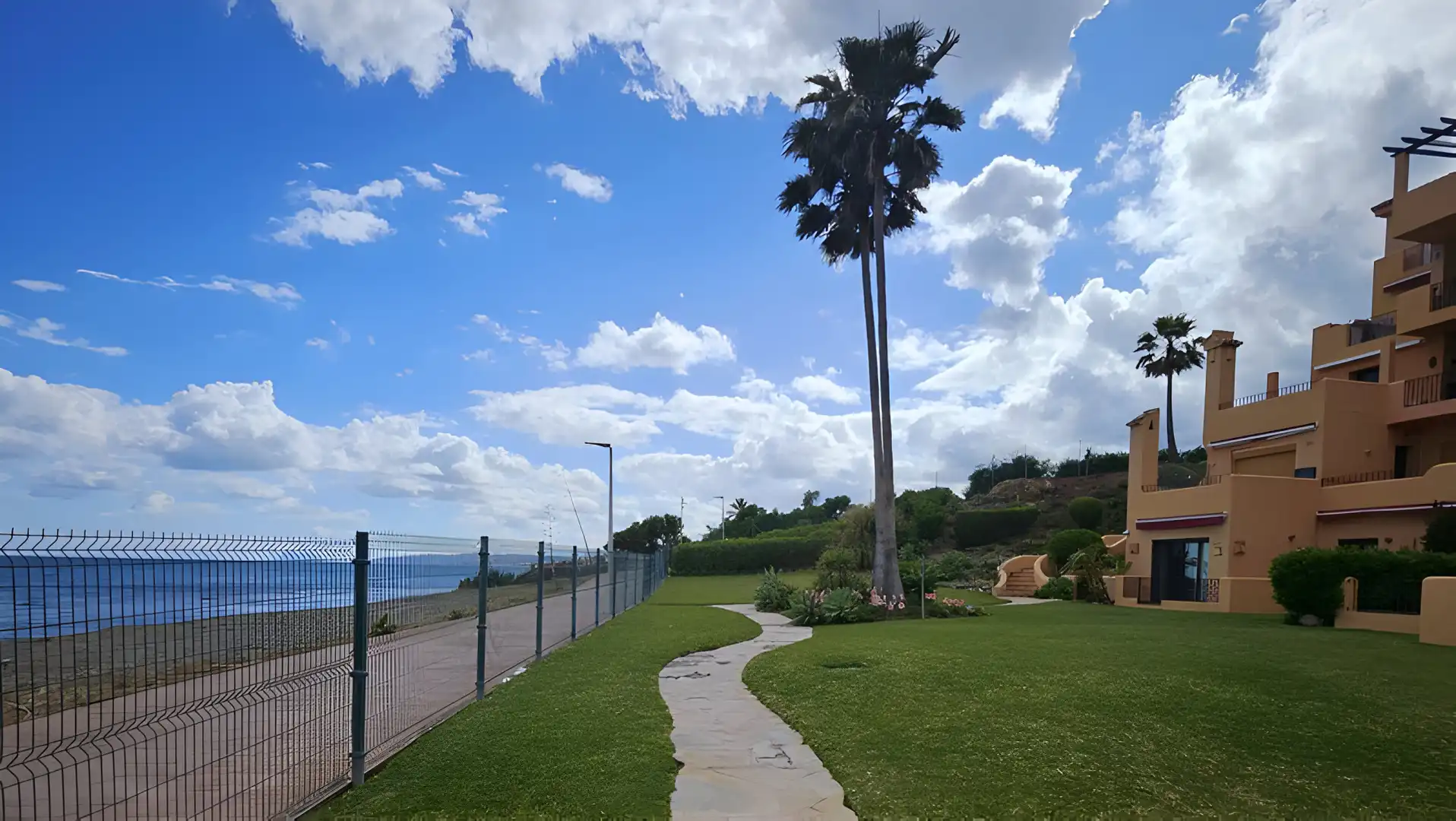 Àtic amb piscina en venda a Estepona Pueblo, imagen 7