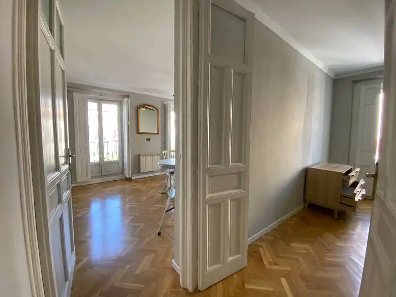 Flat for rent in FUENCARRAL , Trafalgar