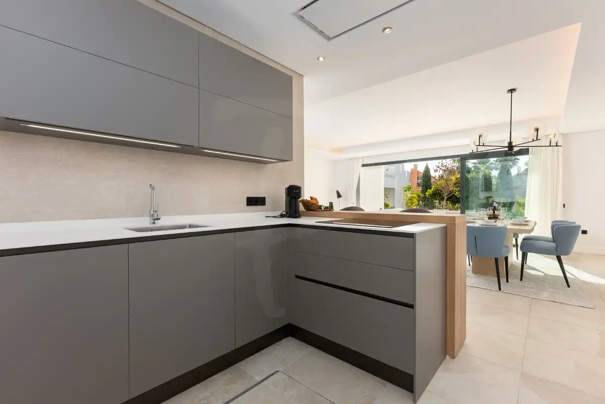 Reihenhaus mit Pool zur Miete in Nueva Andalucía, imagen 5