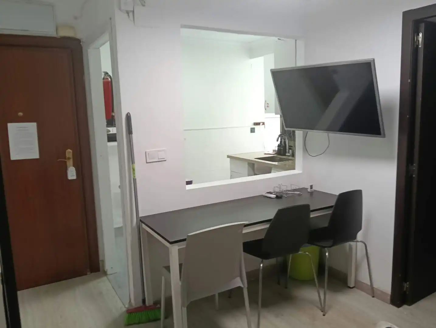 Cuina de Pis en venda en Málaga amb Aire condicionat i Moblat