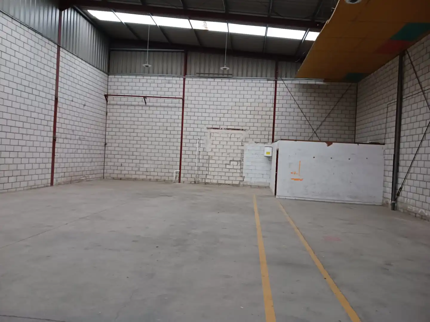 Fabrikhallen zur Miete in Larache