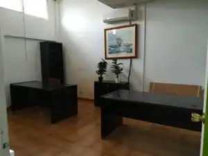Oficina de alquiler en Sur - PAU 4