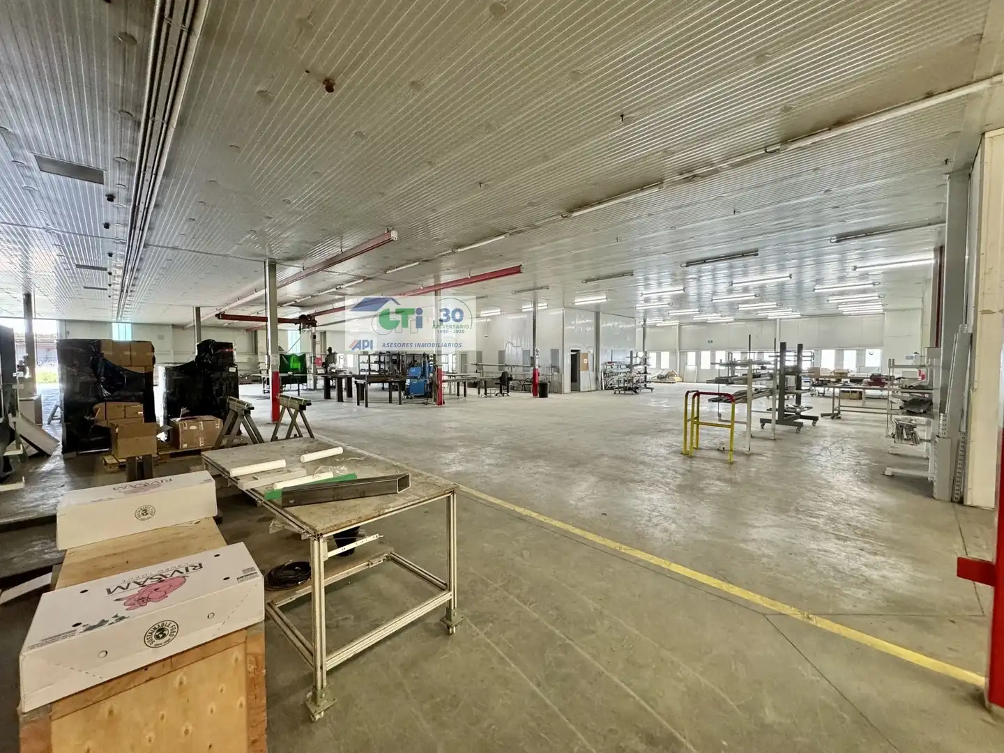 Nau industrial en venda en Zaragoza
