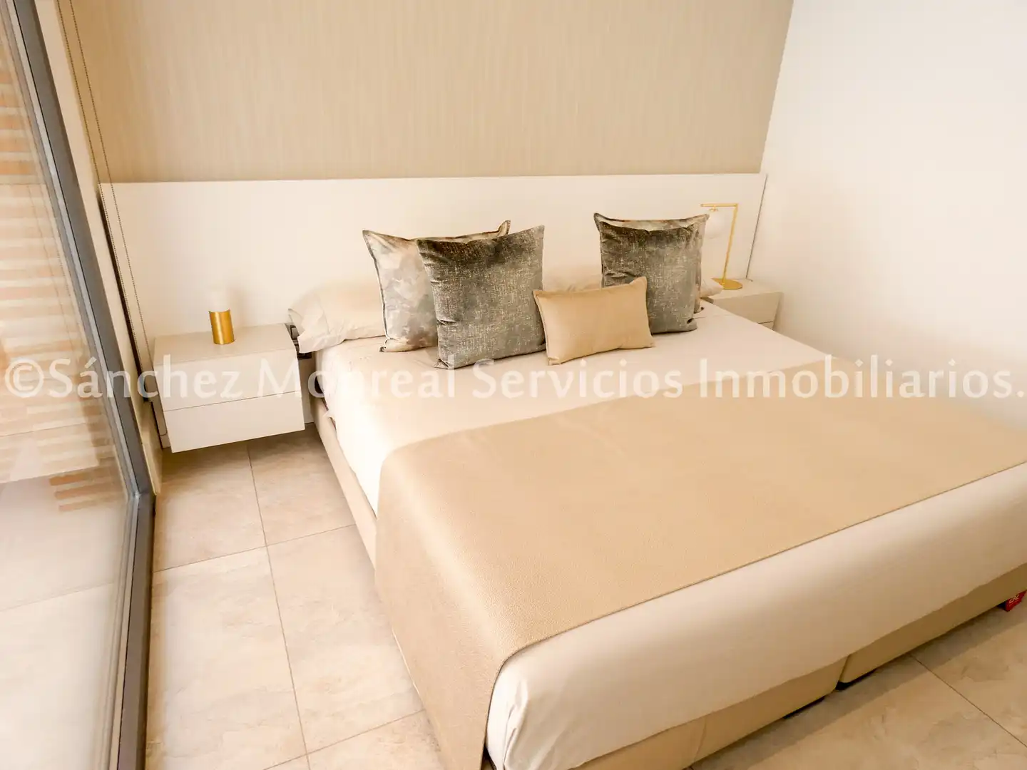 Habitación de Casa o chalet en venta en Alcázar de San Juan con Aire acondicionado, Calefacción y Jardín privado