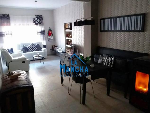 Casa-chalet en Venta en Madrigueras