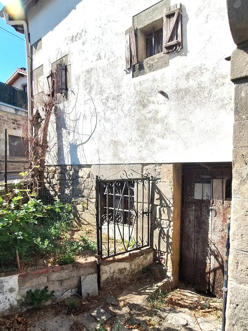 Exterior view of Houses for sale in Valdeolea  with Heating and Balcony