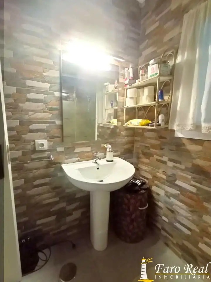Baño de Finca rústica de alquiler en Sanlúcar de Barrameda con Aire acondicionado, Jardín privado y Piscina