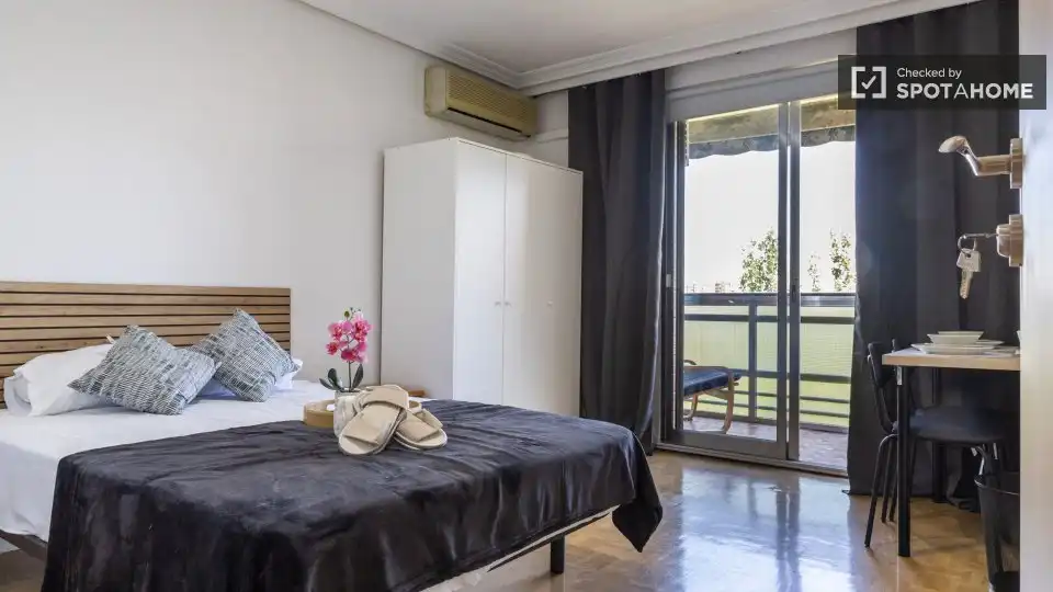 Room in Madrid, Madrid