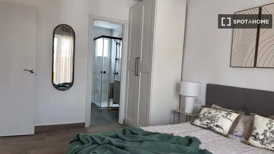 Room in Cruz Roja