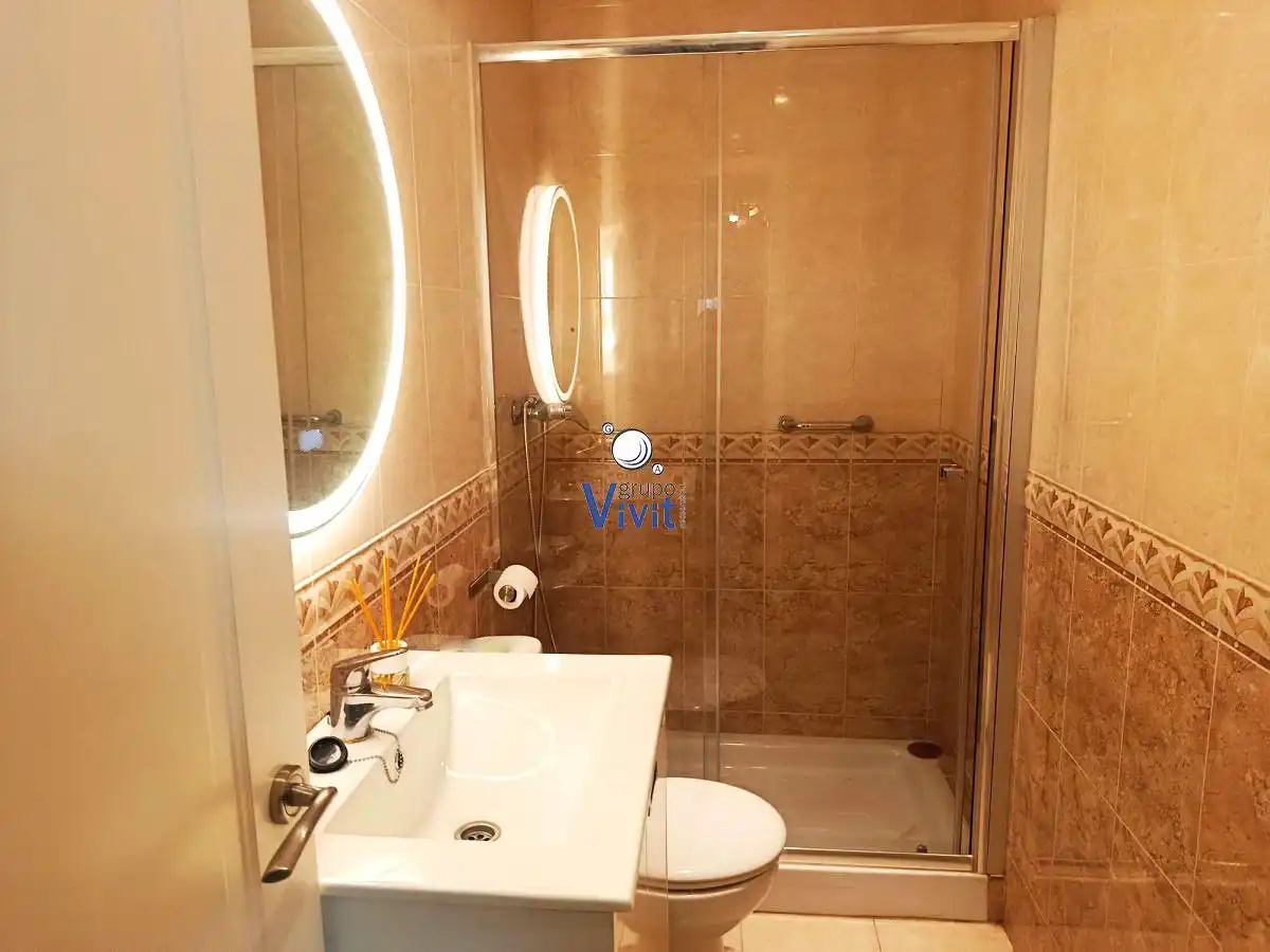 Baño de Casa o chalet en venta en Sevilla con Aire acondicionado y Terraza
