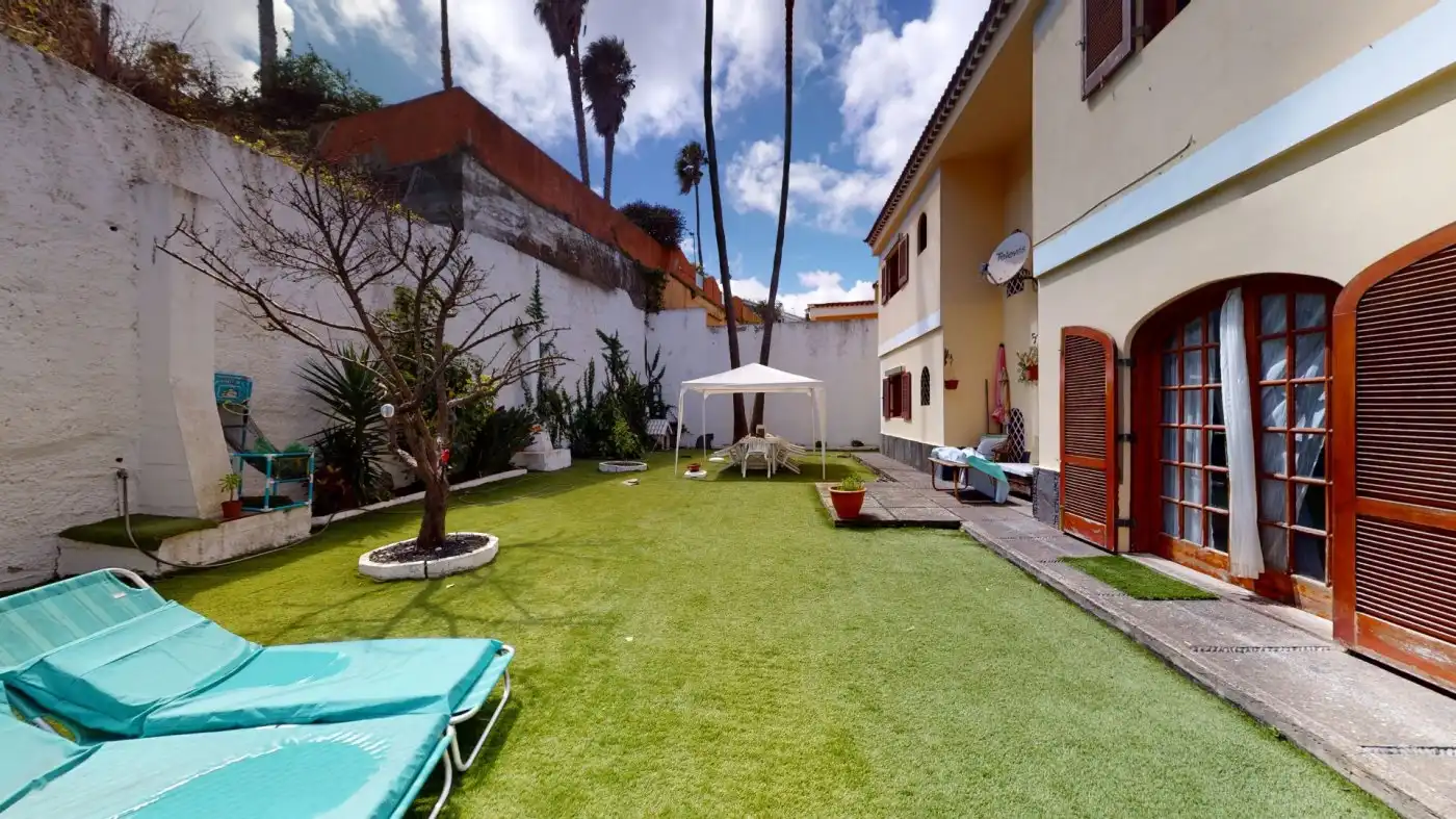Jardí de Casa o xalet en venda en Las Palmas de Gran Canaria amb Jardí privat, Terrassa i Traster