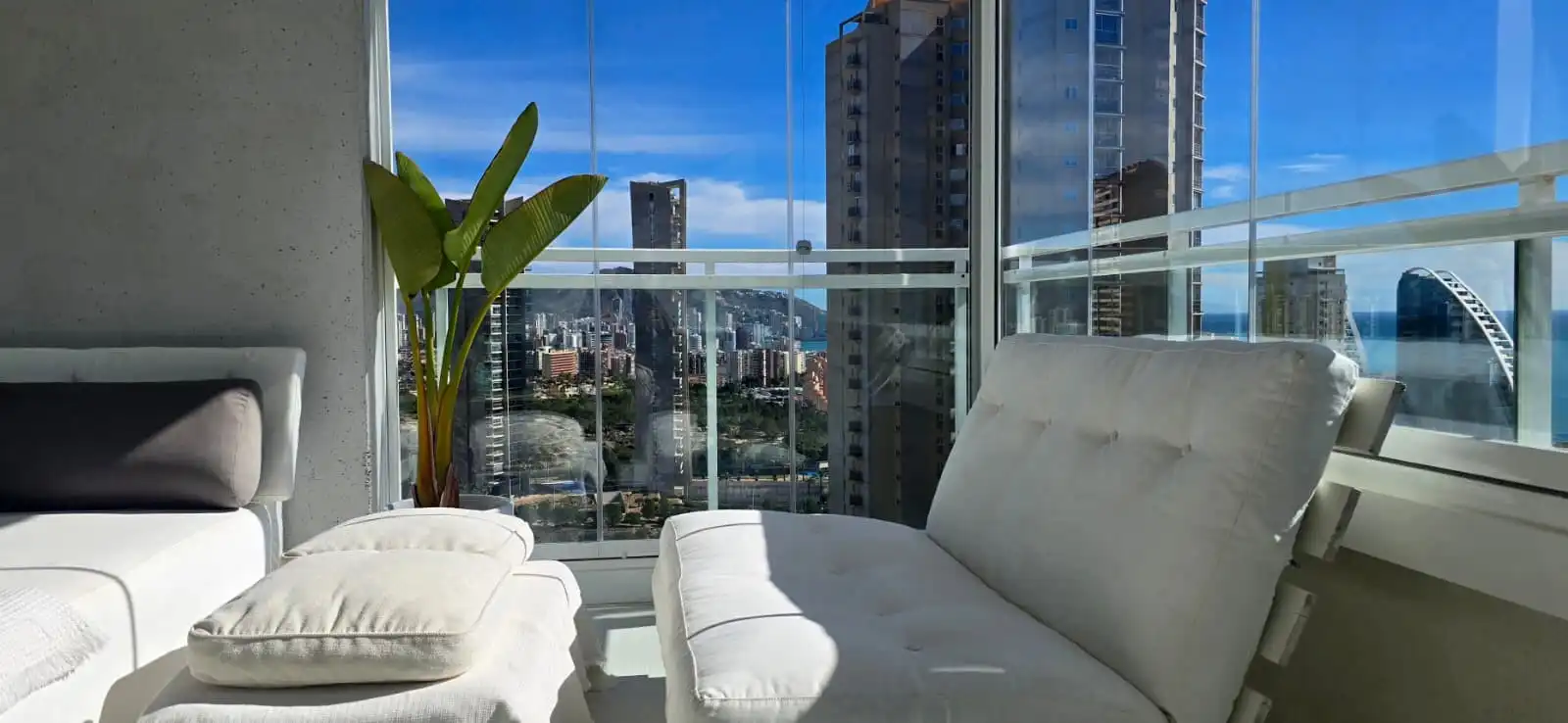 Piso con piscina en venta en Via Parque, imagen 2