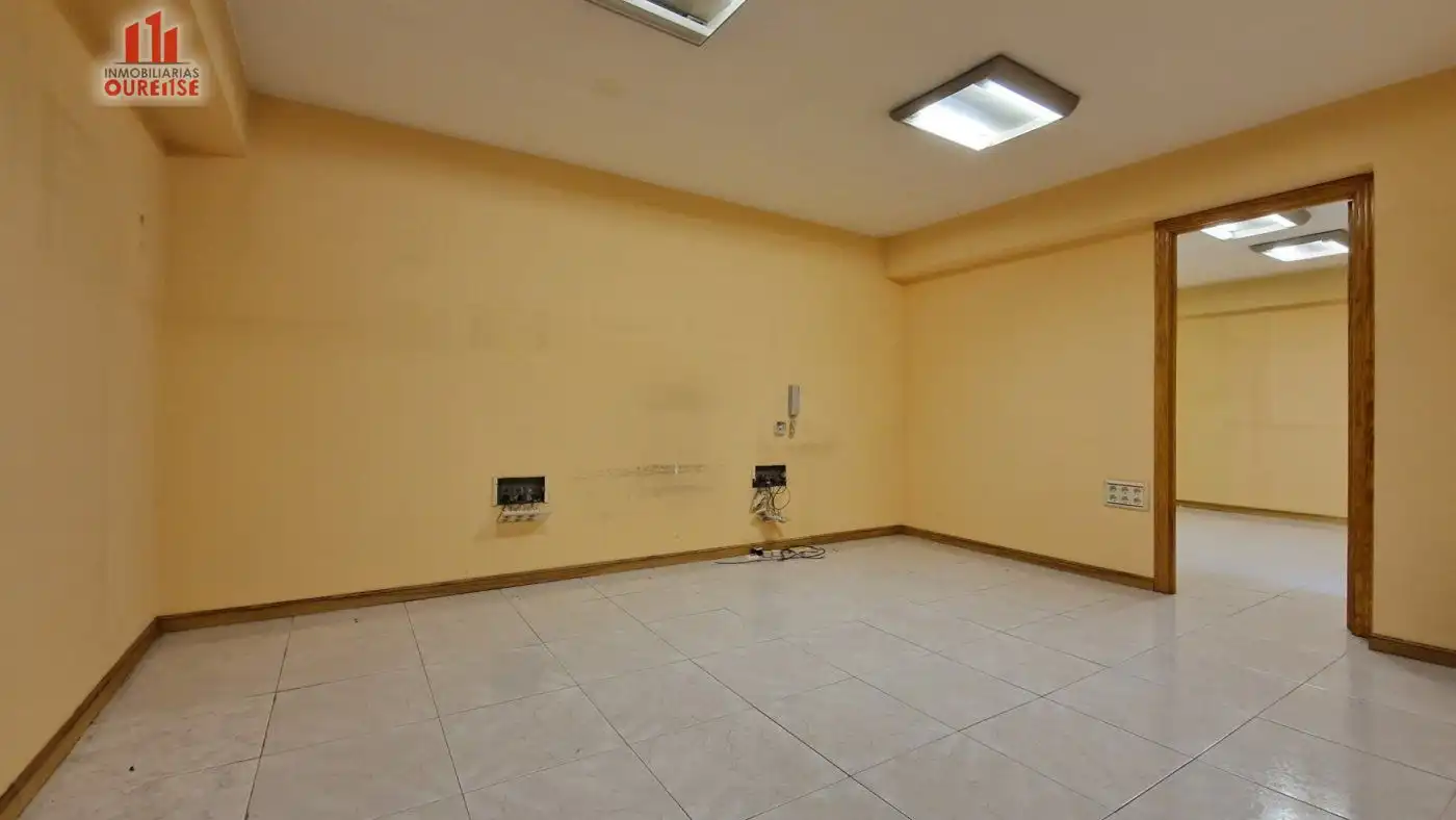 Büro zum Verkauf in Ourense Capital  mit Klimaanlage und Heizung