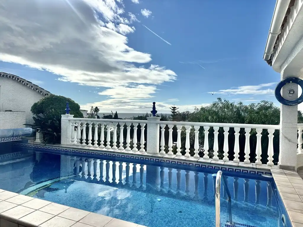 Detached house with pool for sale in Calahonda, imagen 6