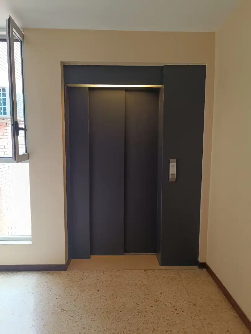 Flat for rent in Carrer Pau Casals, Finestrelles