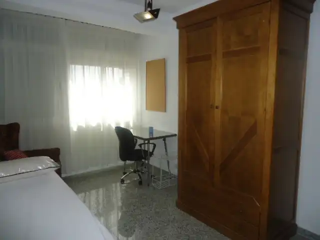 Bedroom of Flat for rent in Granada  with Air Conditioner, Furnished and Washing machine