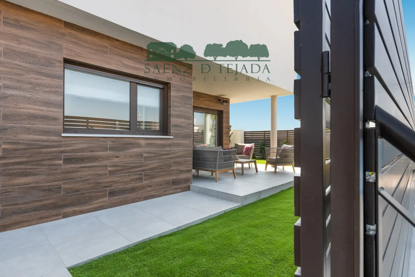 Terraza de Casa o chalet de alquiler en Dos Hermanas con Aire acondicionado, Calefacción y Jardín privado