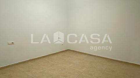 Foto 5 de Pis en venda a Santa Rosa, Santa Coloma de Gramenet