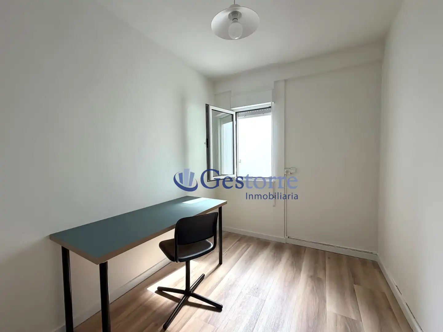 Flat for rent in Oviedo - CL VICTOR HEVIA, Vallobín