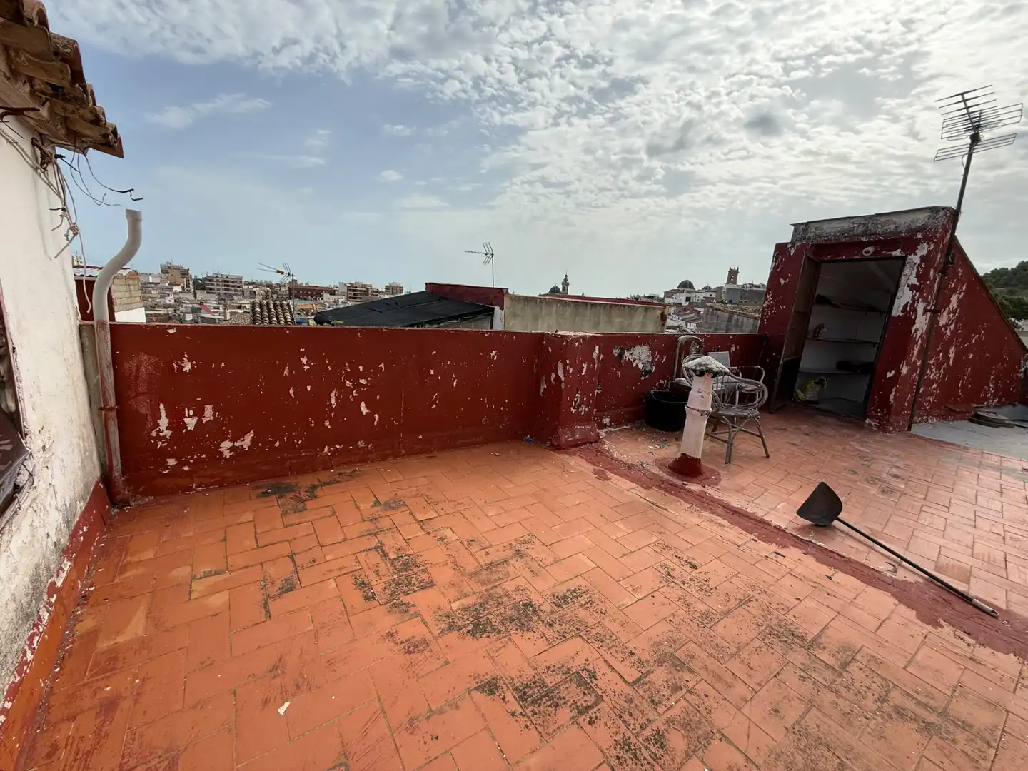 Terrace of Detached homes for sale in Oliva  with Terrace, Storage room and Balcony