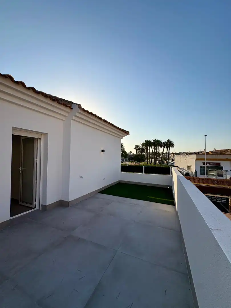 Terrassa de Casa adosada en venda en San Javier amb Aire condicionat, Calefacció i Jardí privat