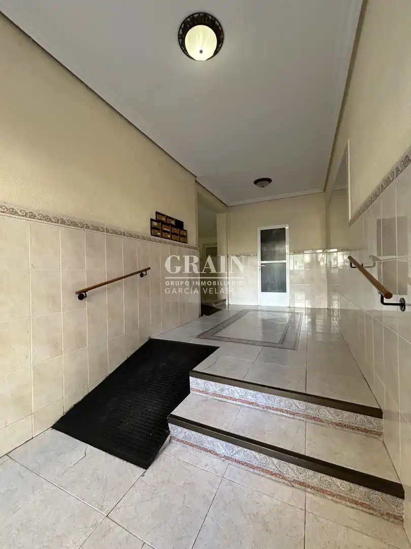 Flat for sale in Albacete  with Air Conditioner, Heating and Balcony
