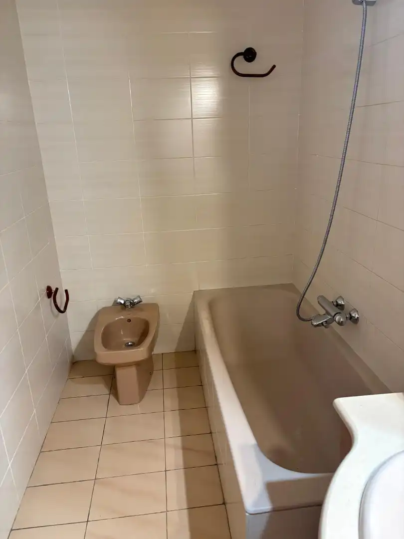 Baño de Piso en venta en Valencia con Aire acondicionado, Trastero y Amueblado