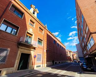 Exterior view of Flat for sale in Palencia Capital  with Terrace and Balcony