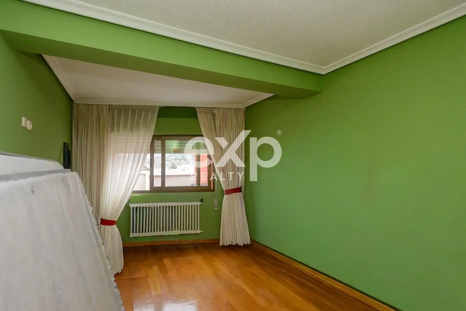Bedroom of Flat for sale in Avilés  with Heating, Terrace and Furnished
