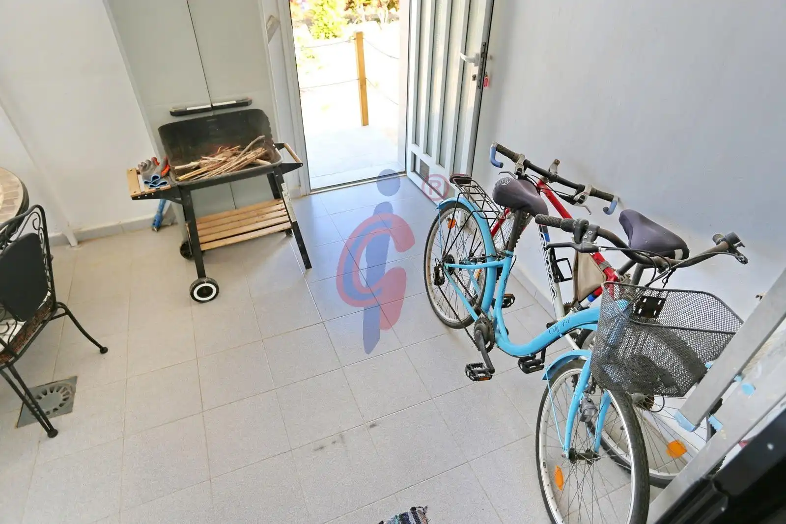 Parking de Planta baja en venta en Daya Nueva con Jardín privado, Terraza y Amueblado