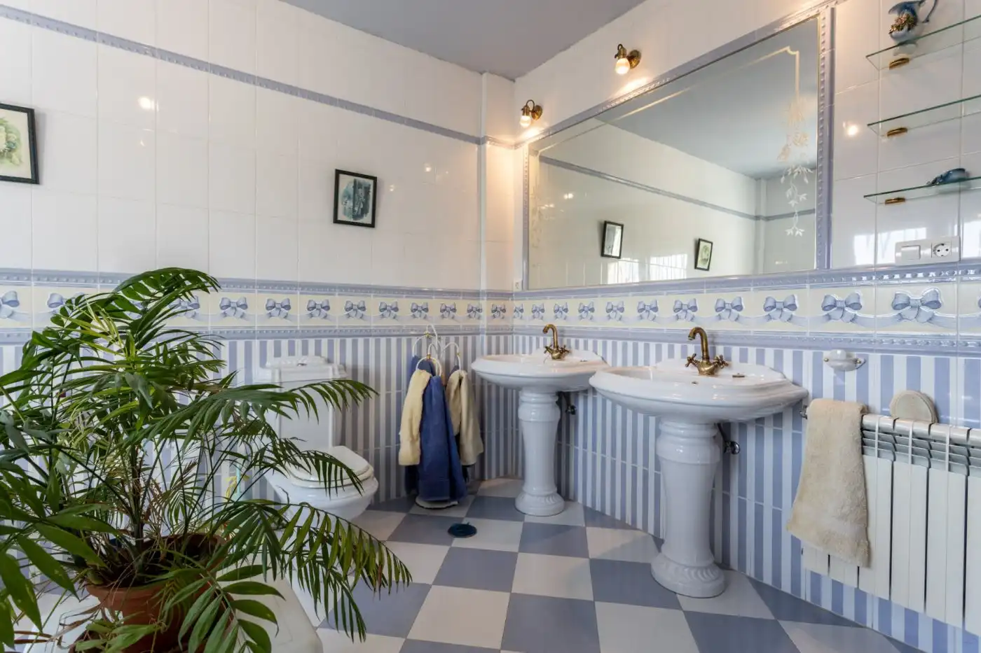 Baño de Casa o chalet en venta en Dúdar con Aire acondicionado, Calefacción y Jardín privado