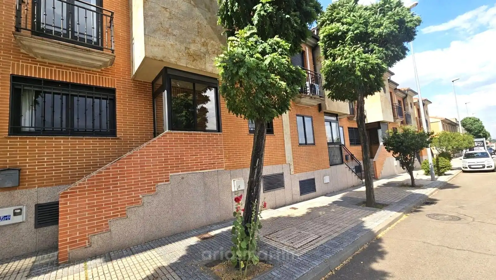 Vista exterior de Casa adosada de lloguer en Salamanca amb Calefacció, Terrassa i Moblat