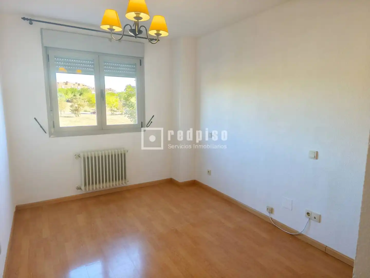 Schlafzimmer von Wohnung zur Miete in Hortaleza