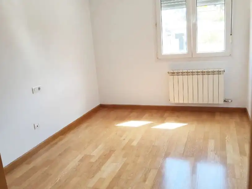 Bedroom of Duplexes for sale in Valencia de Don Juan  with Terrace and Balcony