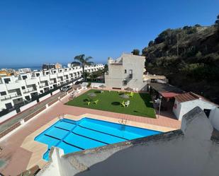 Piscina de Casa adosada de lloguer en Benalmádena amb Terrassa i Balcó