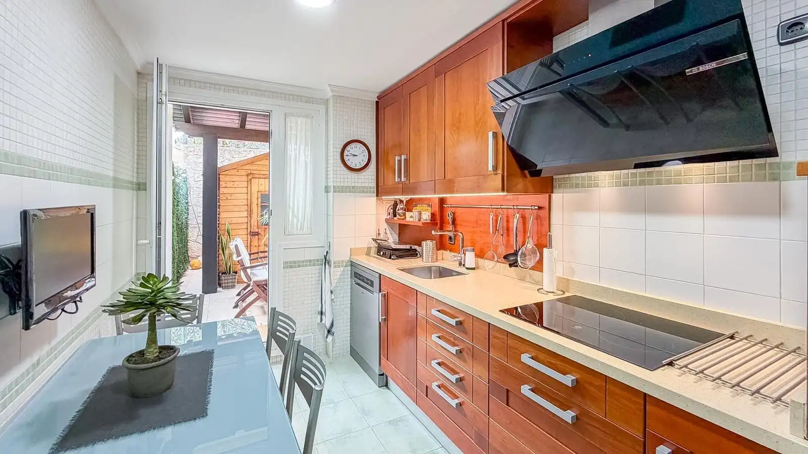Kitchen of Flat for sale in Málaga  with Air Conditioner, Heating and Private garden