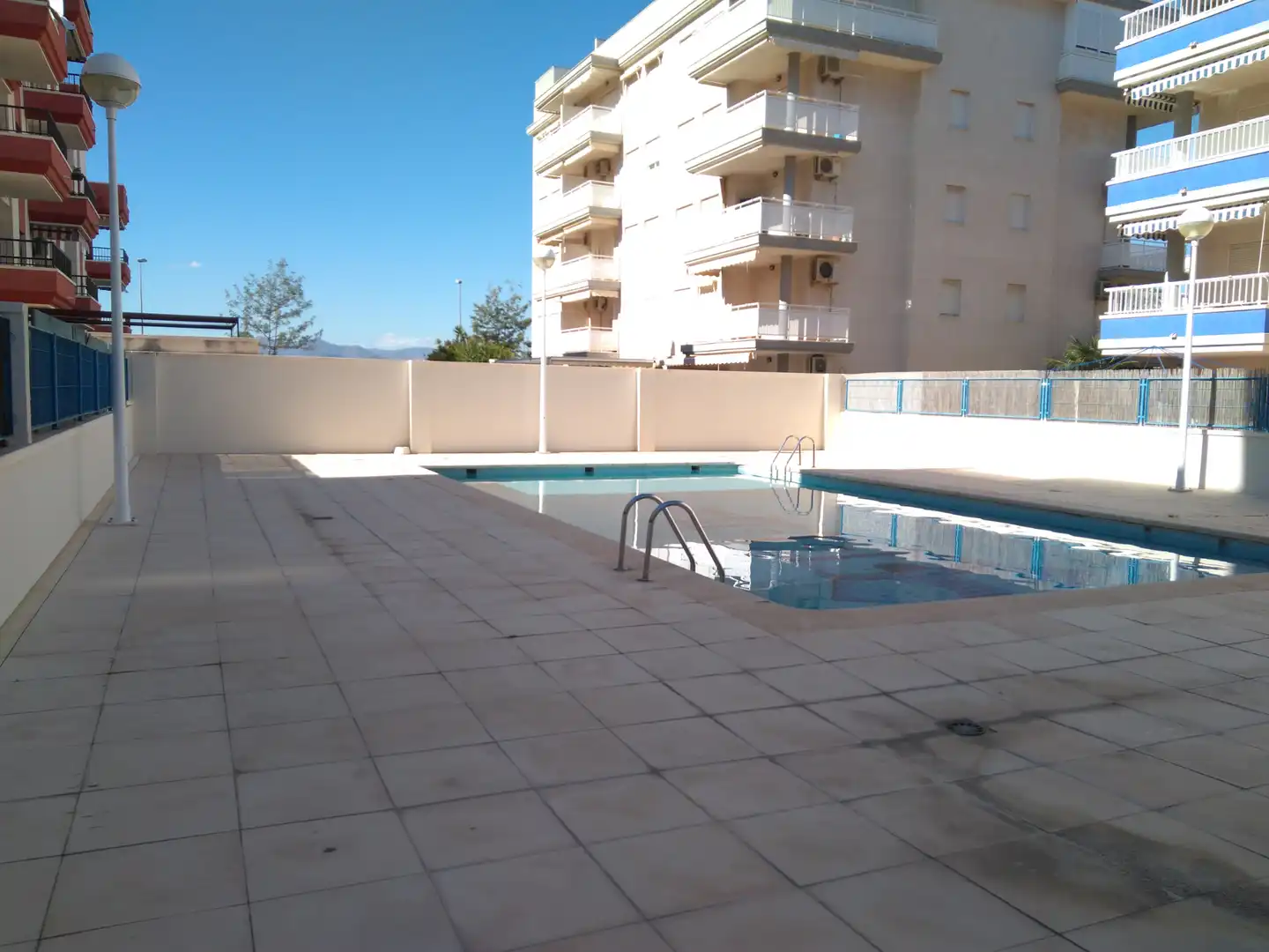 Schwimmbecken von Wohnung zum Verkauf in Canet d'En Berenguer mit Klimaanlage, Heizung und Terrasse