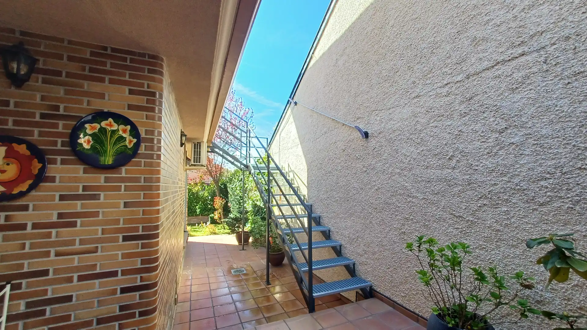 Terrace of Houses for sale in Moralzarzal  with Air Conditioner, Private garden and Terrace